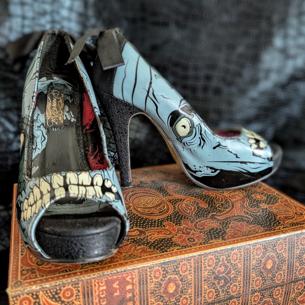 Iron Fist Blue and Black Stiletto Heels with Alligator Design
